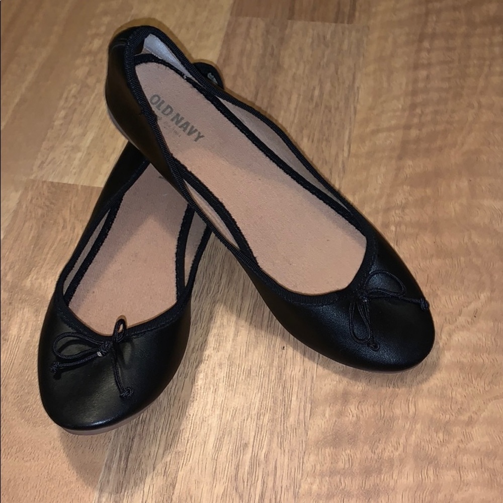Ballet flats